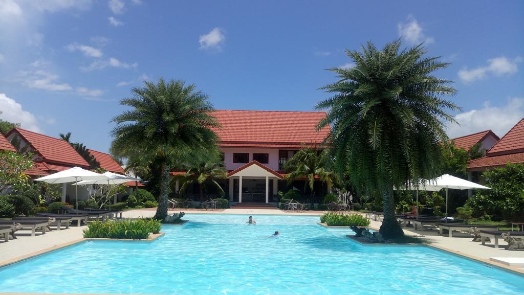Armonia Village resort y Spa Chumphon Exterior foto