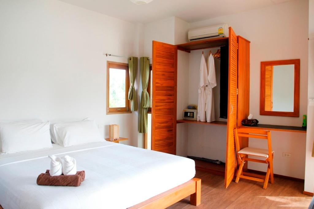 Armonia Village resort y Spa Chumphon Exterior foto